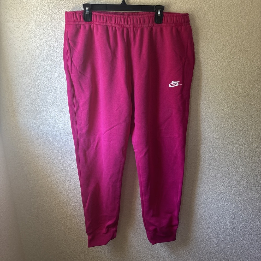Nike Joggers Men's Standard Fit/Taper Leg/ Size XL NEW WITH DEFECTS!